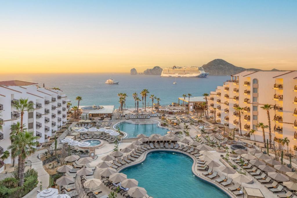Image for Premium 3-Bedroom Ocean Front Suite During Cabo's Bisbee Tournament Week 